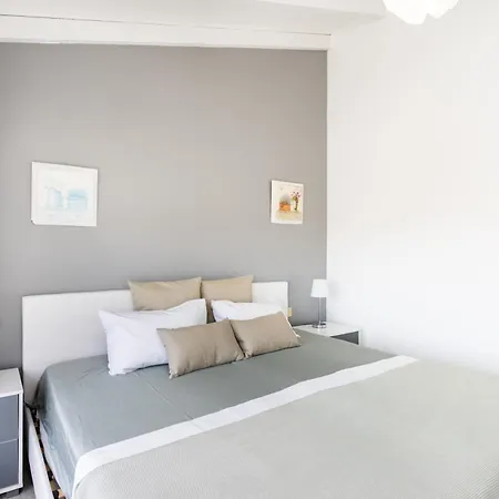 Apartment Bright & Elegant Duplex With Terrace And Pool, Just Steps From Puerto Colon Costa Adeje (Tenerife)