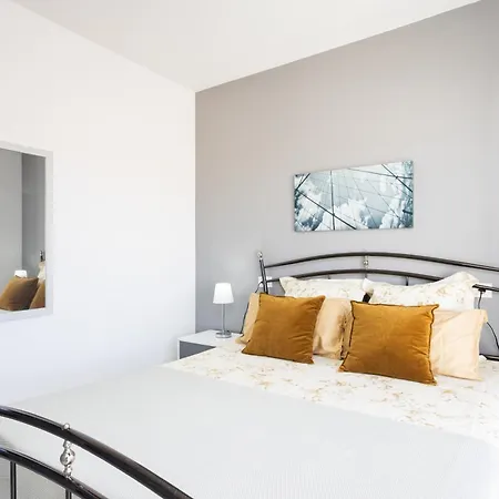 Bright & Elegant Duplex With Terrace And Pool, Just Steps From Puerto Colon Apartment Costa Adeje (Tenerife)