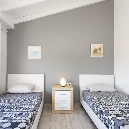 Bright & Elegant Duplex With Terrace And Pool, Just Steps From Puerto Colon * Costa Adeje (Tenerife)