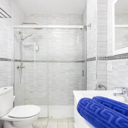 Bright & Elegant Duplex With Terrace And Pool, Just Steps From Puerto Colon * Costa Adeje (Tenerife)