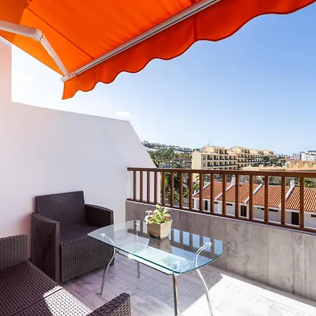 Apartment Bright & Elegant Duplex With Terrace And Pool, Just Steps From Puerto Colon